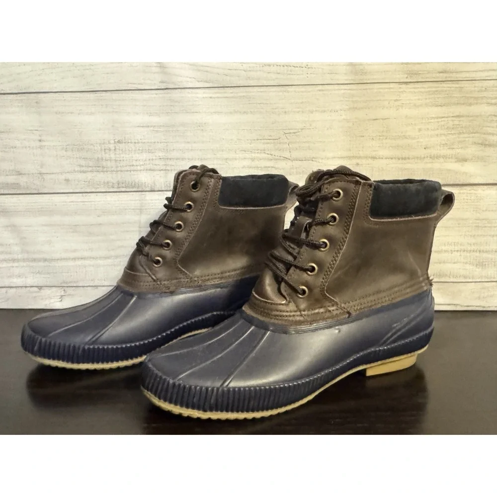 Tommy Hilfiger TM Charlie Duck Boots Men's Size 10 Waterproof Leather